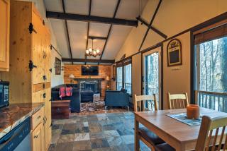 Inviting Beech Mountain Family Retreat with 3 Decks! - Beech Mountain - 4