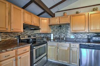 Inviting Beech Mountain Family Retreat with 3 Decks! - Beech Mountain - 5