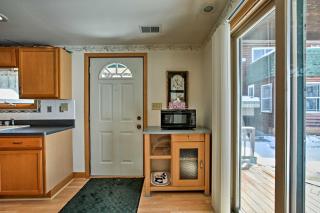 Fort Atkinson Cottage on Lake Koshkonong with Deck! - 1