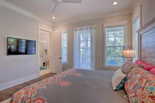 Family-Friendly Santa Rosa Home Walk to Beach! - Santa Rosa Beach - 4