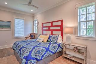 Family-Friendly Santa Rosa Home Walk to Beach! - Santa Rosa Beach - 3