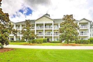 Relax by Pool and Golf Chic Myrtle Beach Condo - Myrtle Beach - 9