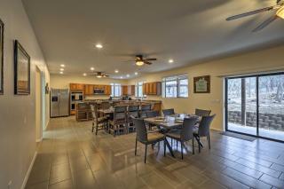 3 Mi to Rainbow Lake Home with Hot Tub and Deck - Pinetop-Lakeside - 4