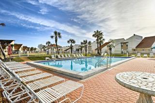 Panama City Beach Condo with Patio and Pool Access! - Panama City Beach - 0
