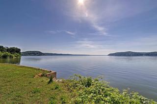 Waterloo Home with Fire Pit - half Mi to Boat Ramp! - 8