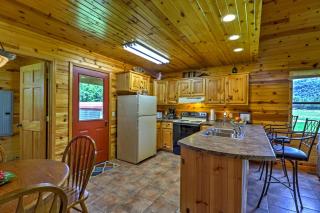 Dream Valley Mountain View Cabin with Covered Porch! - Mountain View - 4