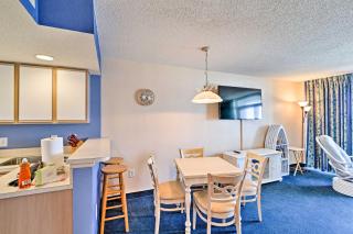 Walk to Atlantic Beach Condo with Hot Tub and Views - 8