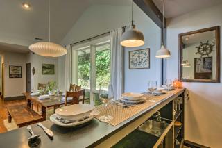Luxury Lodge on 45 Acres Patio, Deck and Views! - Fairview - 2