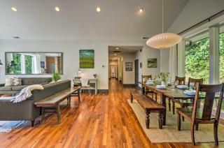 Luxury Lodge on 45 Acres Patio, Deck and Views! - Fairview - 3