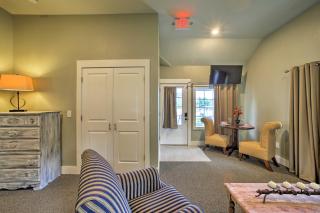 Branson Cottage with Pool Access about 2 Mi to the Strip - Branson - 4