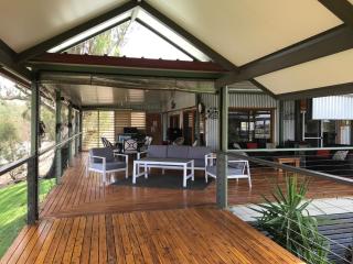 Riverside Farm Retreat - Eulah - 7