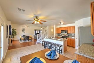 Spacious Phoenix-Area Escape with Pool and Hot Tub - Avondale - 4