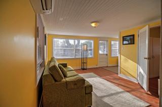 Treasure Island Cottage, Near Boardwalk and Beach! - St Pete Beach - 5