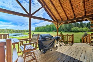 Rapid River Log Cabin with Loft on 160 Scenic Acres - Gladstone - 9