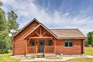 Rapid River Log Cabin with Loft on 160 Scenic Acres - Gladstone - 0