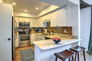 3 Mi to Old Town Scottsdale Condo with Pool and Lake - Scottsdale - 1