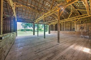 2 Mi to Wineries Calm Cottage on 90 Acres with Barn - 8