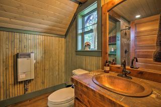 Cozy Ruidoso Cottage with Deck - 10 Min to Village! - Ruidoso - 1
