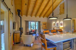 Hidden Santa Fe Gem - Nestled in Tesuque Hills! - 4