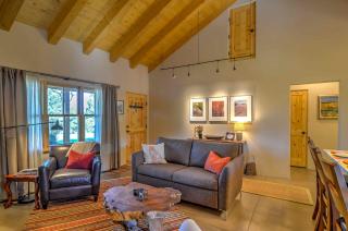 Hidden Santa Fe Gem - Nestled in Tesuque Hills! - 6