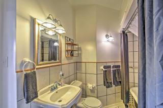 Central Colorado Springs Home with Alluring Backyard - Colorade Springs - 2