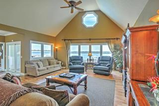 Waterfront Seneca Lake House Fire Pit and Boat Dock - Geneva - 6