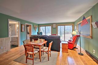 Cottage Less Than 8 Mi to Gore Mountain in Bakers Mill! - Bakers Mills - 2