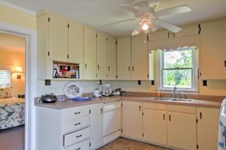 Secluded and Quiet Coastal Home 1 Mile to Boat Ramp - Sealevel - 8