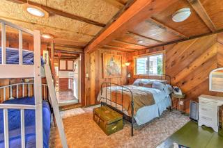 Rustic Bandon Log Cabin on 5 Acres of Woodlands! - 7