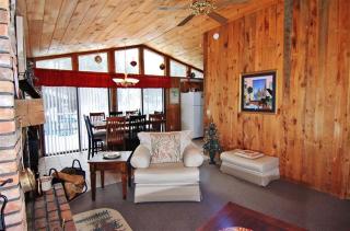 South Londonderry Home, Walk to Magic Mtn Ski Area - Londonderry - 6
