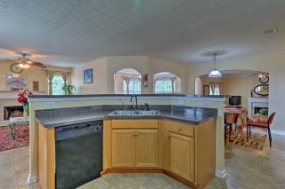 Suburban Atlanta Vacation Home - 20 Mi to Downtown - Atlanta - 3