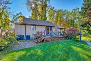 Bolton Landing Cottage with Deck, Walk to Beach! - Bolton Landing - 0