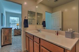 Backyard Oasis Updated San Tan Valley Escape - 1