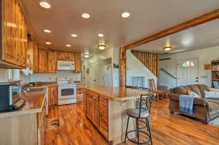 Cozy Henrieville Cabin 18 Mi to Bryce Canyon NP! - Henrieville - 3