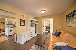 Quiet St Charles Cottage with Patio and 4 Acres - St. Charles - 6