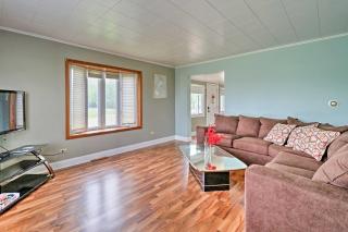 3 Mi to Lake Michigan Access Sawyer Home with Patio - 2