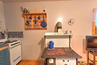 Rustic Briceville Cabin with Porch Tucked in Forest! - 1