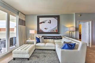 PCB Resort Condo with Balcony Walk to Beach! - Panama City Beach - 6