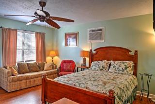 Paradise Cove Cabin with Boathouse and Dock - Guntersville - 2