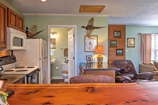 Paradise Cove Cabin with Boathouse and Dock - Guntersville - 3