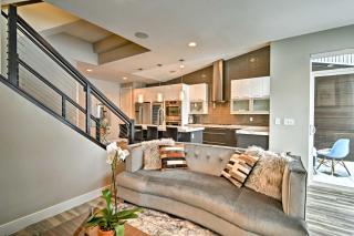 Modern Anchorage Townhome - By Delaney Park Strip! - Anchorage - 5