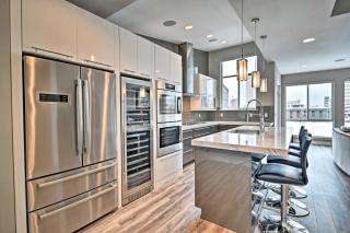 Modern Anchorage Townhome - By Delaney Park Strip! - Anchorage - 9
