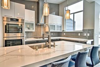 Modern Anchorage Townhome - By Delaney Park Strip! - Anchorage - 4