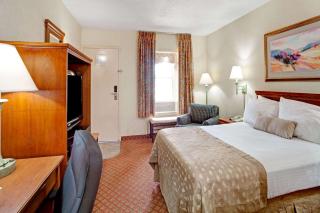 Ramada by Wyndham West Memphis - West Memphis - 7