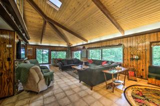 Pine Lodge Cabin on 450 Acres in Ozark Mountains - Ponca - 8
