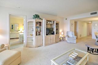 Beachfront Sarasota Resort Condo Siesta Key View! - Siesta Key - 3