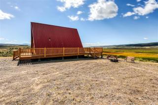 Secluded and Cozy Antimony Cabin with Fire Pit - 9