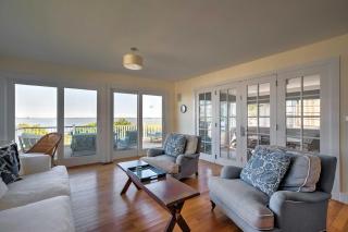 Luxe Waterfront East Quogue Home with Beach On-Site! - 8