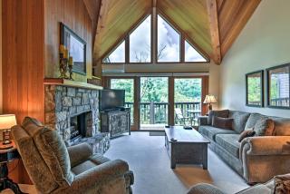 Beech Mountain Condo with Balcony, Walk to Resort! - Beech Mountain - 8