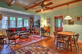 Harbert Cottage with Fire Pit Half Mile to Beach! - Harbert - 8